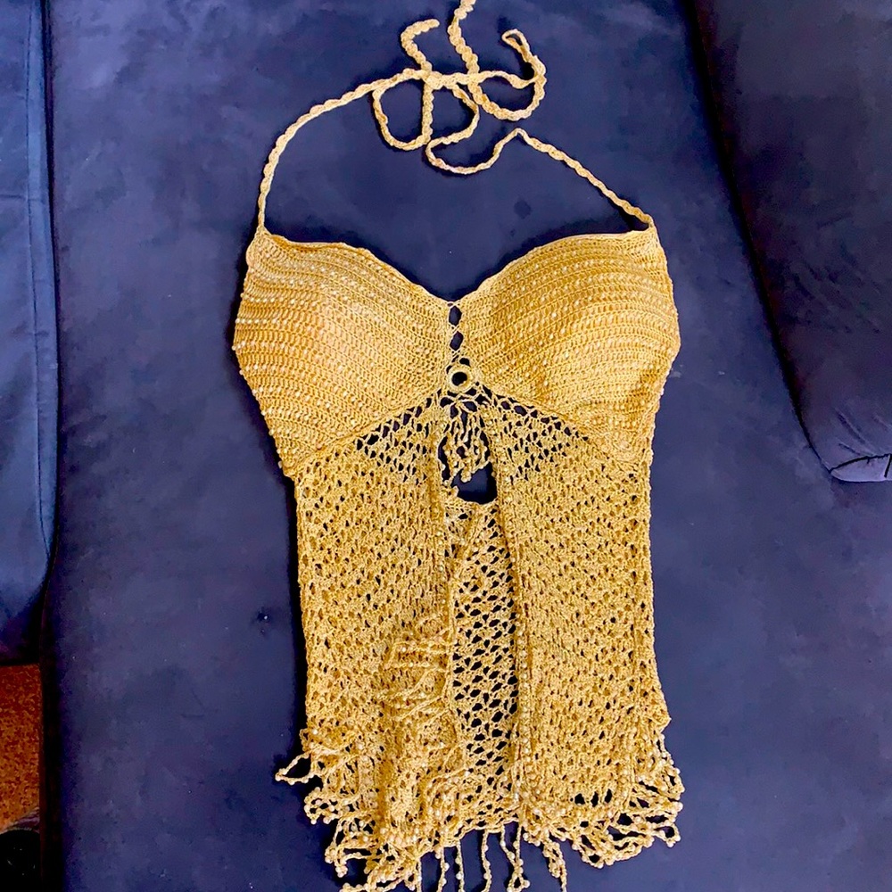 Gold vacation summer top!